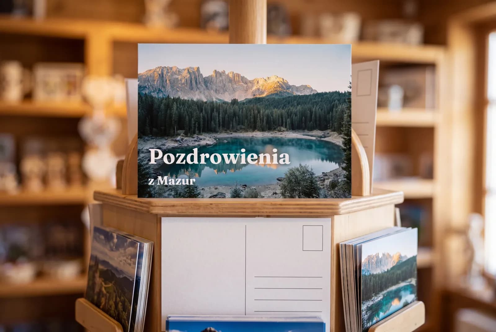 Na stojaku w sklepie z pamiątkami